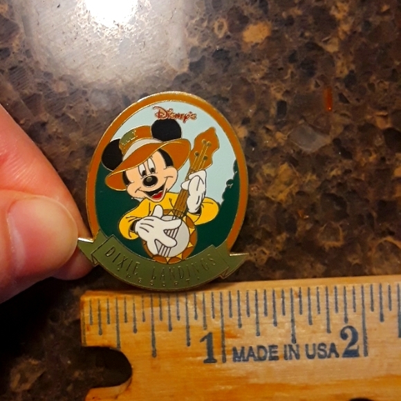 Rare Dixie Landings Resort Mickey Mouse Disney Trading Pin - Picture 2 of 5